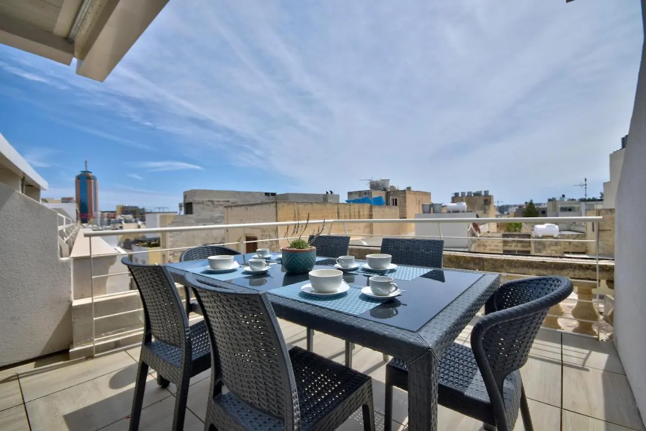 Spinola Park - Duplex Top Floor Apartment With Terrace Saint Julian's
