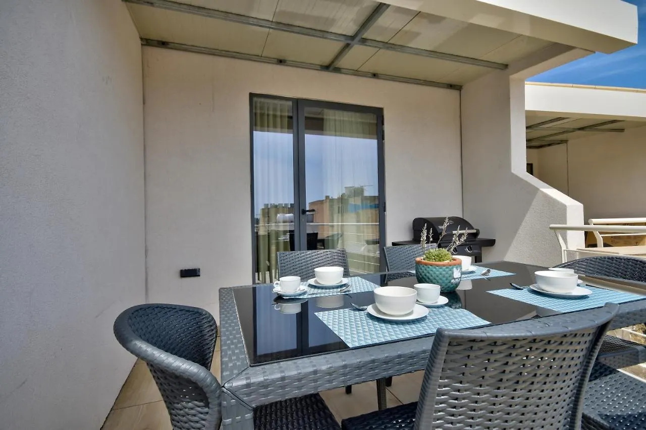 Spinola Park - Duplex Top Floor Apartment With Terrace Saint Julian's Malta