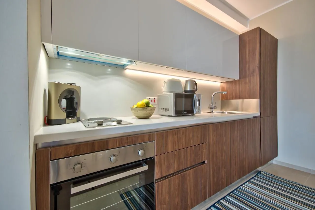 Spinola Park - Duplex Top Floor Apartment With Terrace Saint Julian's